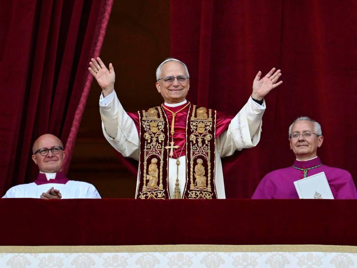 Las primeras imágenes tras la salida del papa Robert Francis Prevost del Vaticano