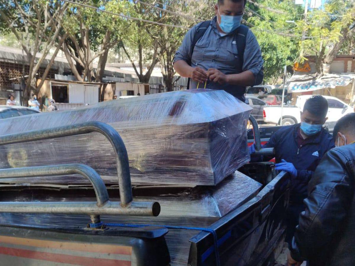 Un ataud sobre otro: identifican a tío y sobrino hallados carbonizados en La Paz