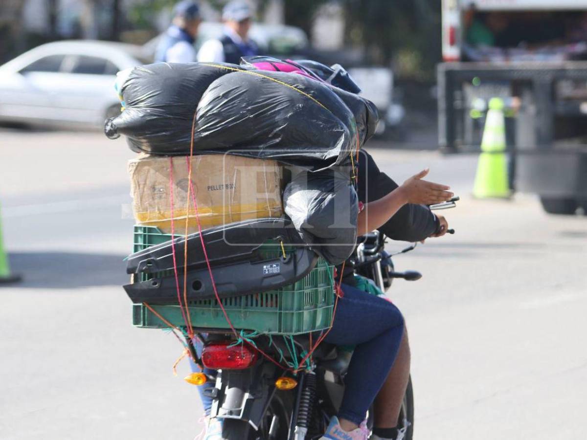 Algunos hasta guindados: así fueron captados viajeros en salida al sur tras Semana Santa