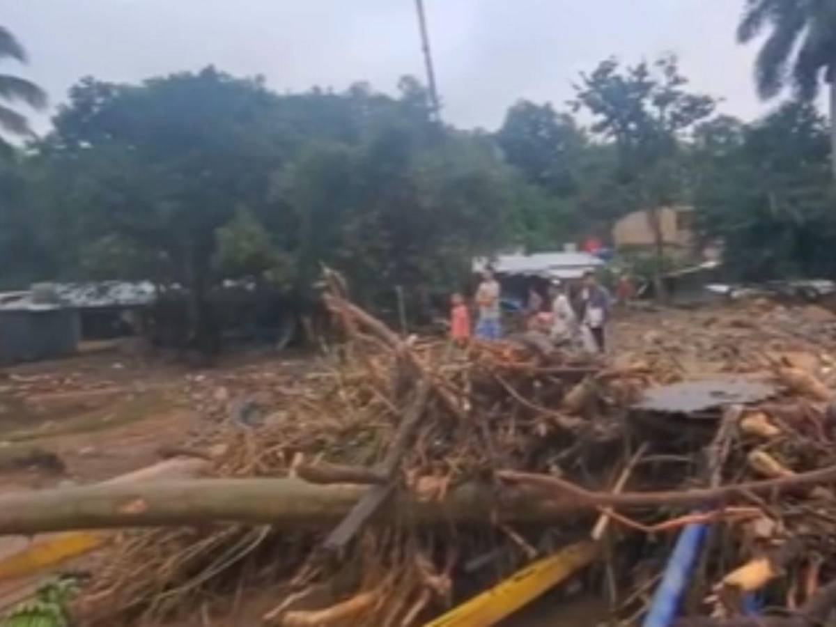 No vi esto ni en el Mitch: más de 15 carros arrastrados y casas derrumbadas en Río Abajo