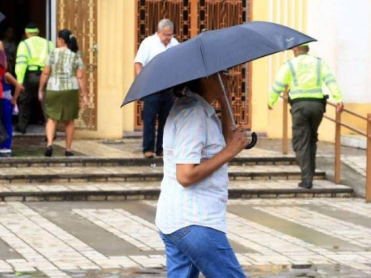 Lluvias leves continuarán en algunas regiones de Honduras este lunes