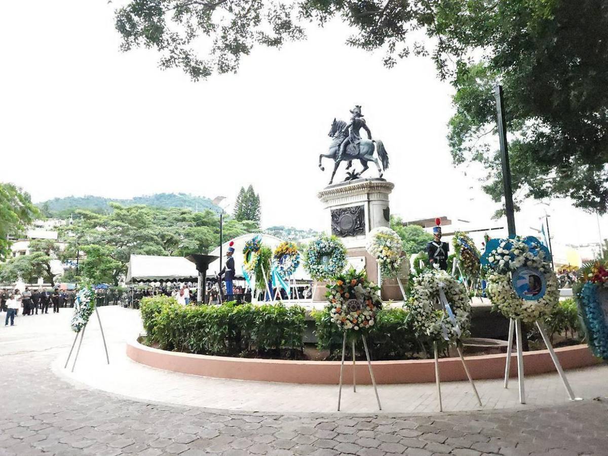 Inician los actos solemnes por el 204 aniversario de independencia patria