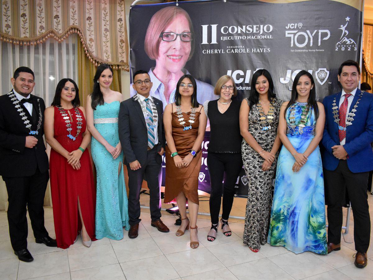 JCI Honduras realiza su consejo ejecutivo y entrega reconocimientos