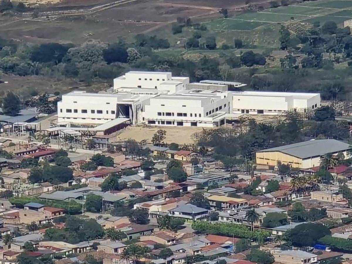 Así son los tres hospitales que el gobierno de Nasry Asfura dejará de construir