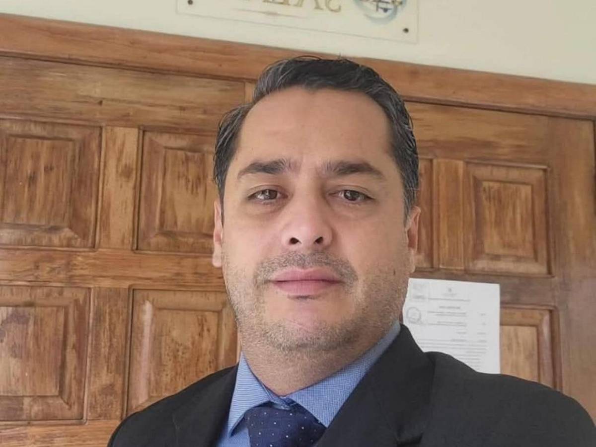 Frente a su casa y con múltiples disparos: crimen del abogado Mainor Membreño en Gracias