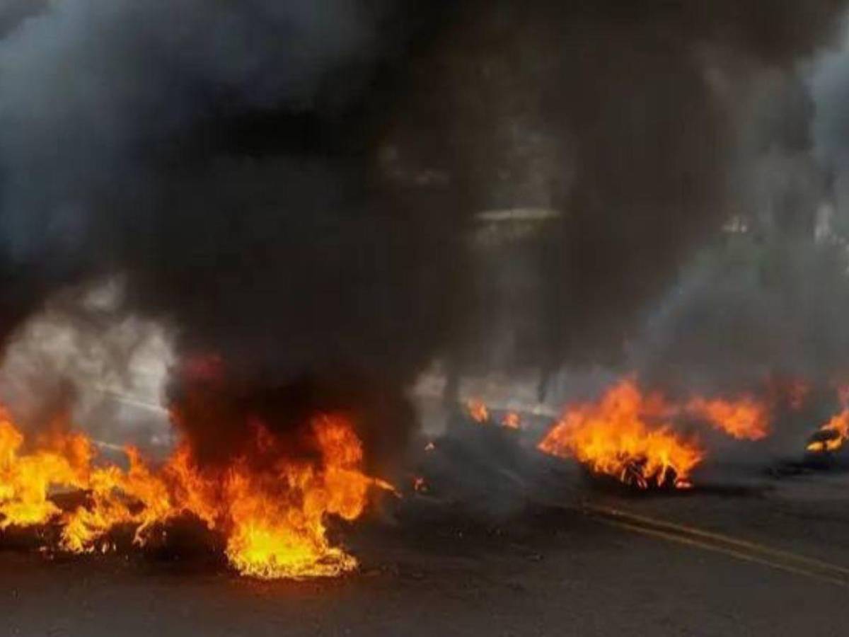 Enfrentamiento y varios detenidos dejó manifestación en carretera hacia Olancho