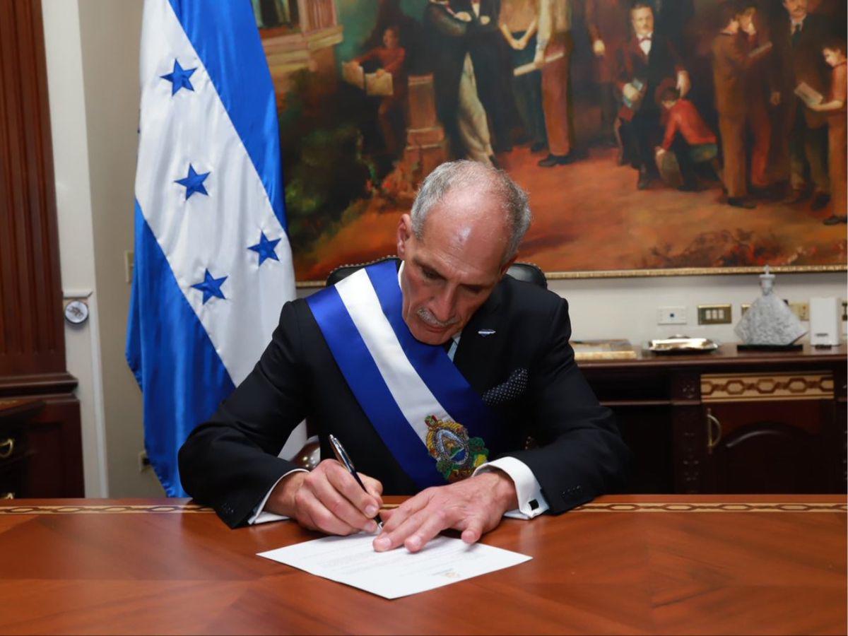 Las primeras imágenes del presidente Nasry Asfura en la Casa Presidencial