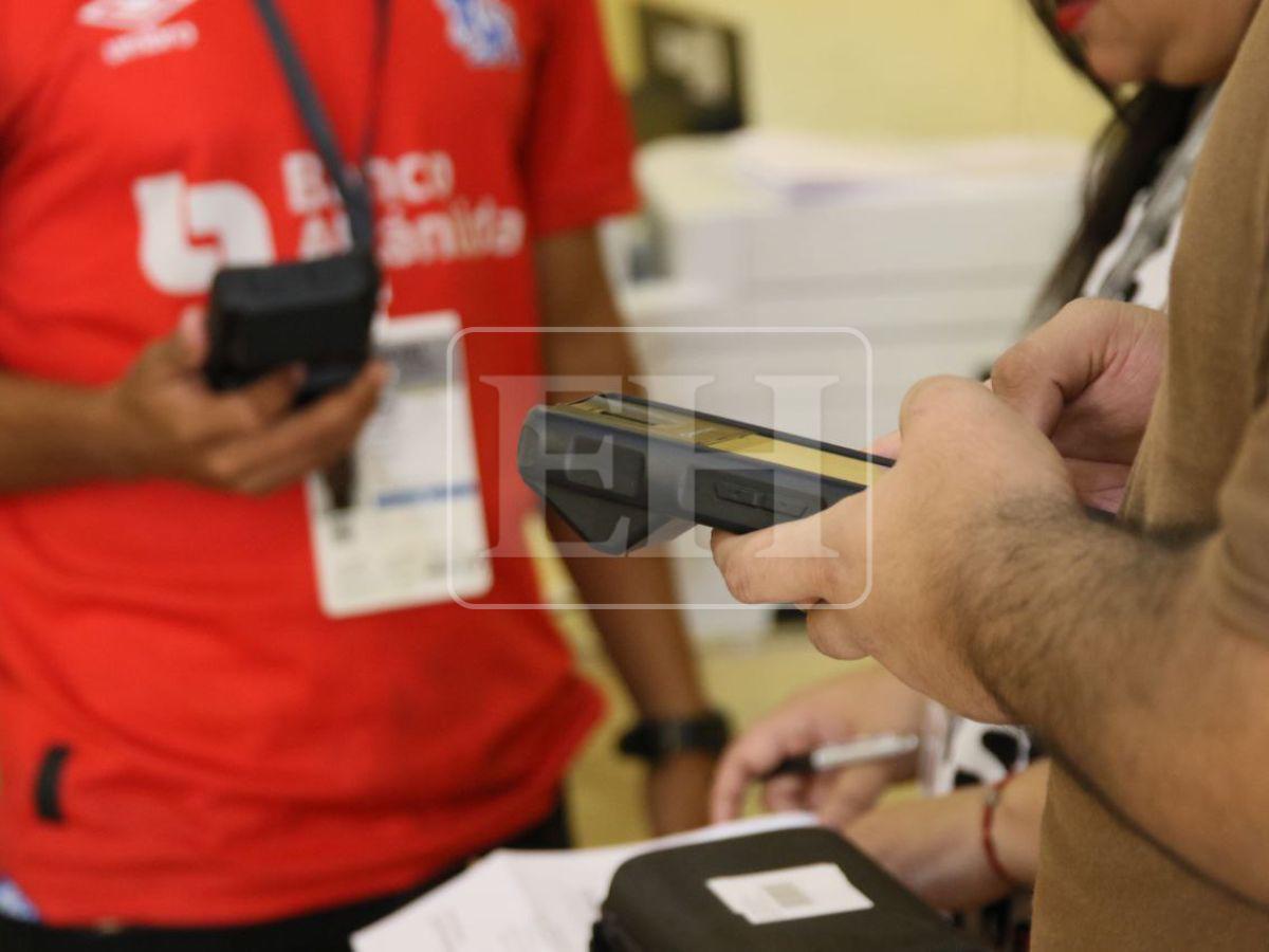 Desde los centros de votación: así se desarrolla el simulacro electoral 2025
