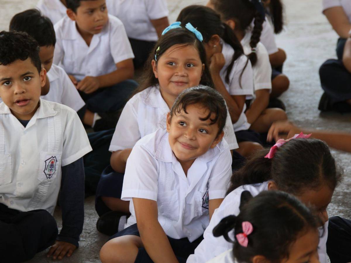 La Roberto Suazo Córdova da continuidad a la semilla de Escuelas Amigables