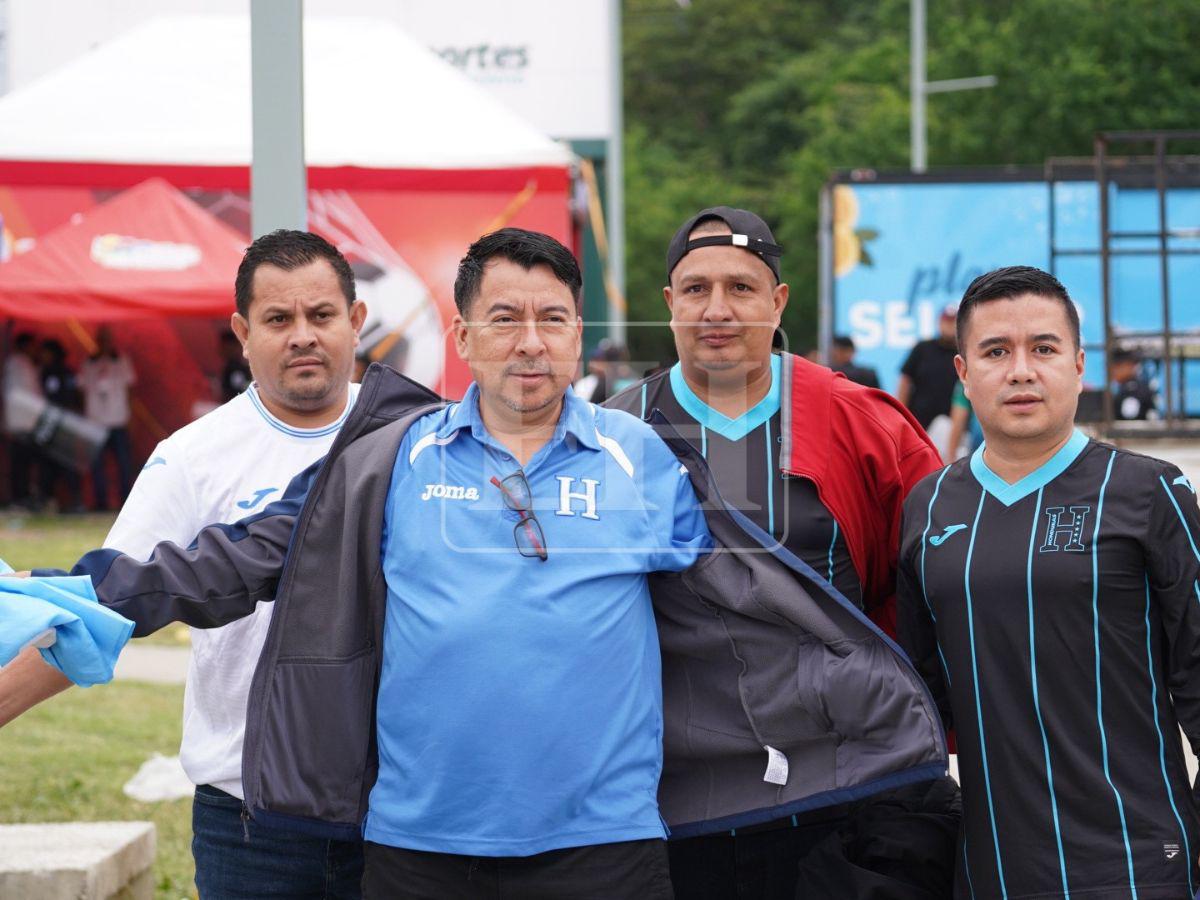 ¡Que se escuchen los gritos! Aficionados catrachos desbordan energía en el Nicaragua vs Honduras