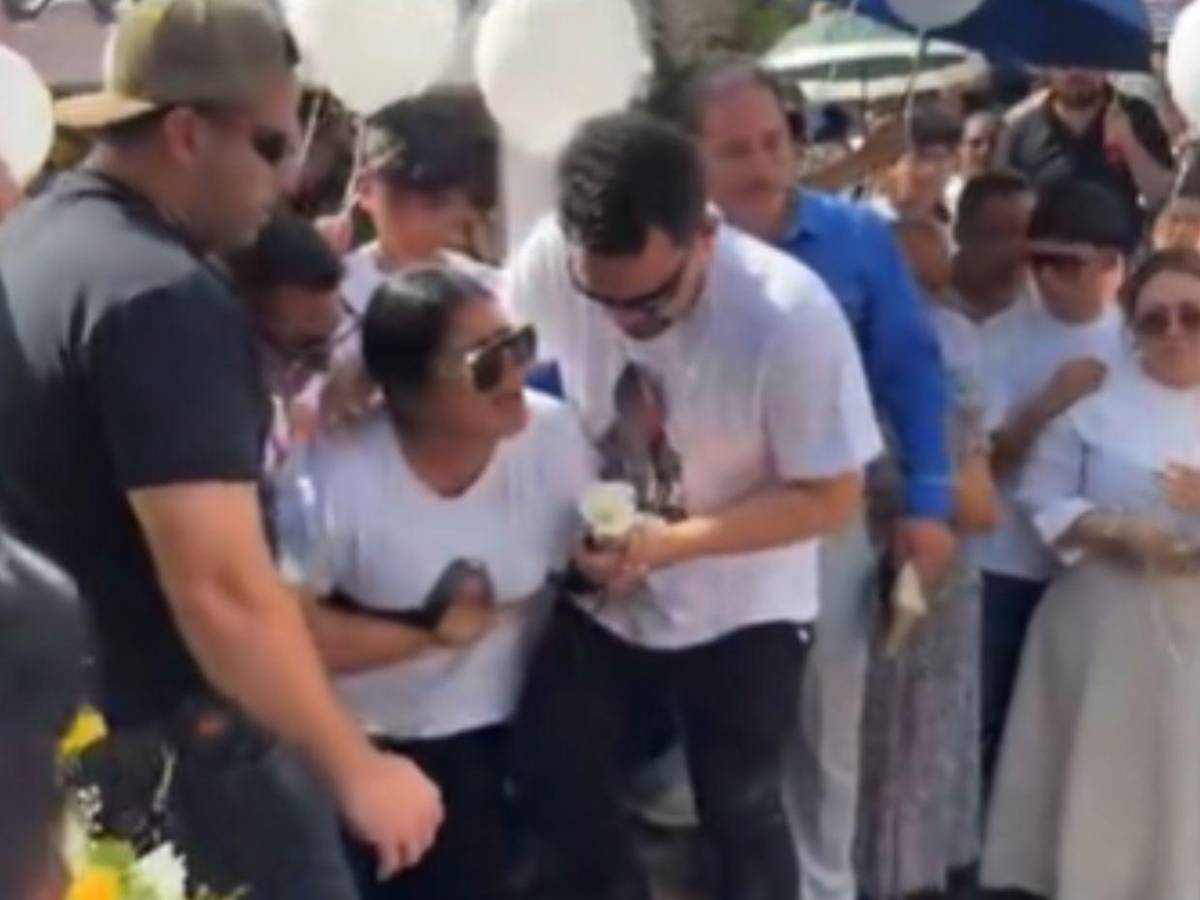 “Señor, levántalo como a Lázaro. ¿Dónde estás, Dios, no te veo?”: Christa, tía de Hernán Martínez