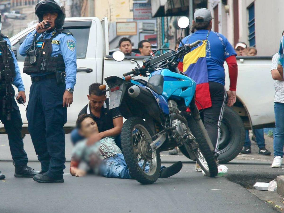 En sus últimos momentos se inclinó y pidió ayuda: Juan Flores, conductor de bus asesinado