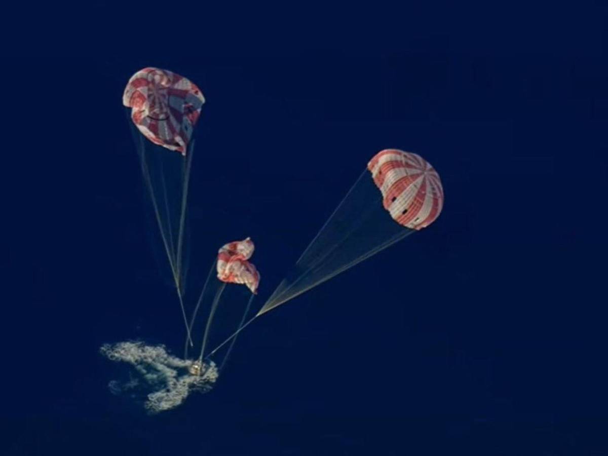 Las imágenes que dejó el amerizaje de la misión Artemis II