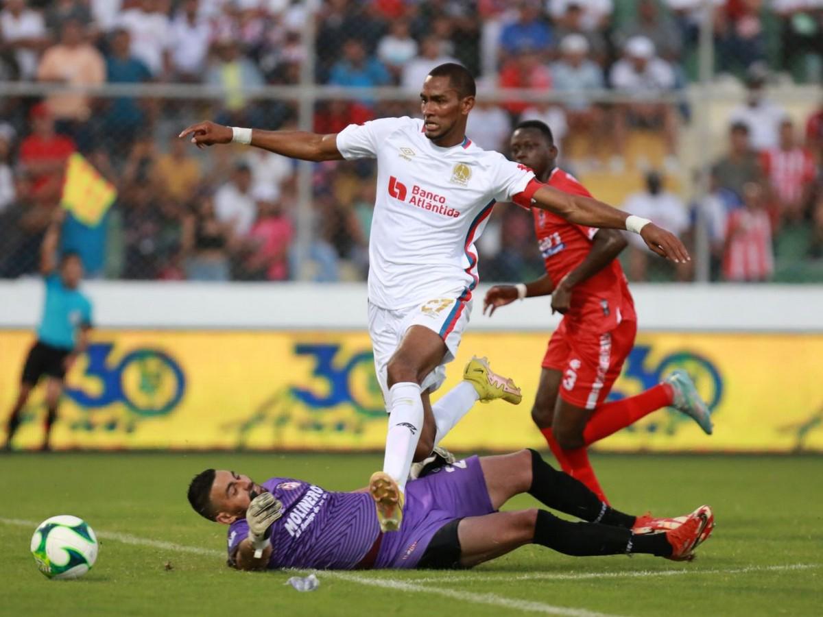 Olimpia humilló a un pobre Real Sociedad con Kevin López como la gran figura en su debut