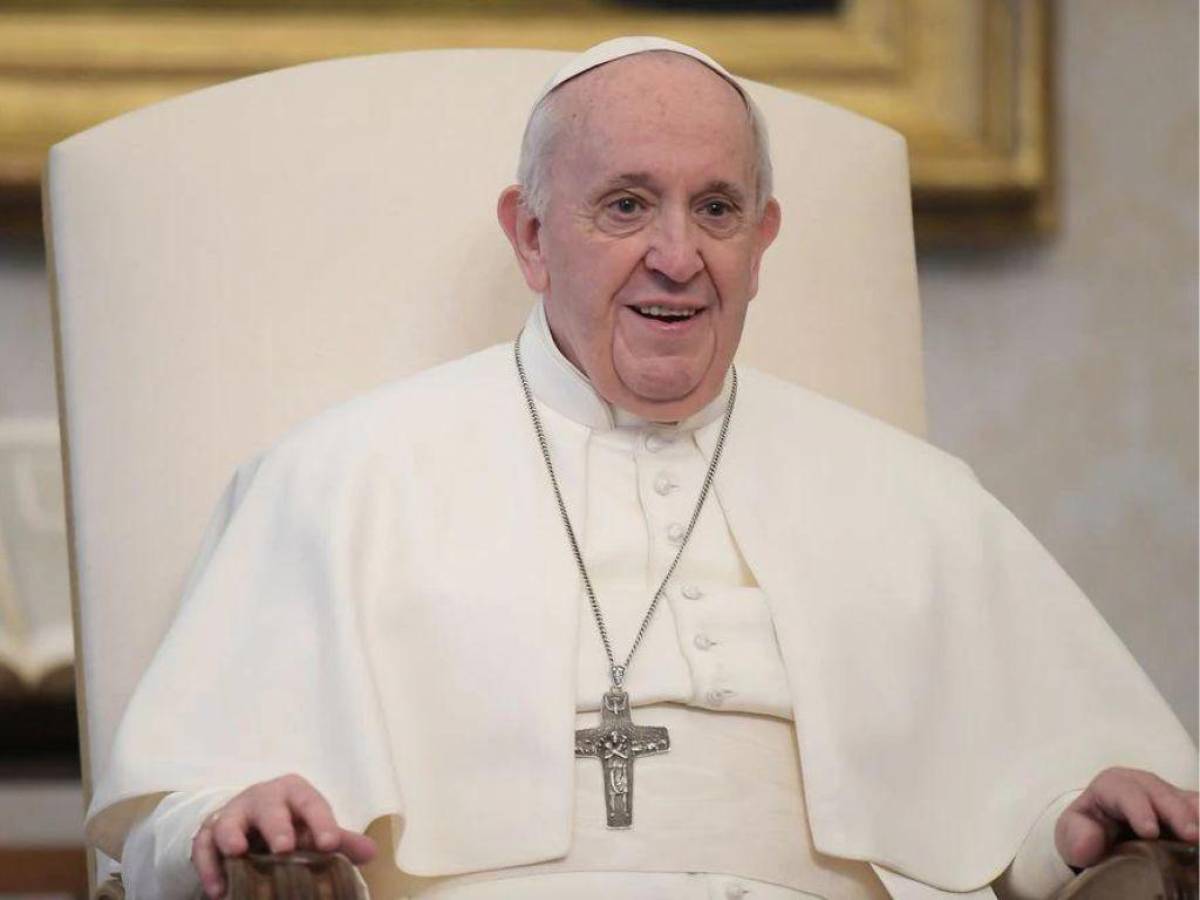 El papa expresa su “gran pesar” por no poder ir a África