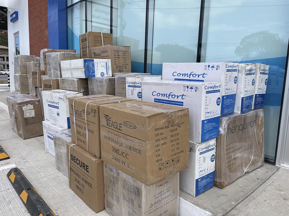 <i>Con la apertura de su tercera agencia en Roatán, Grupo Ficohsa reafirma su compromiso de contribuir al desarrollo económico y social de la región.</i>