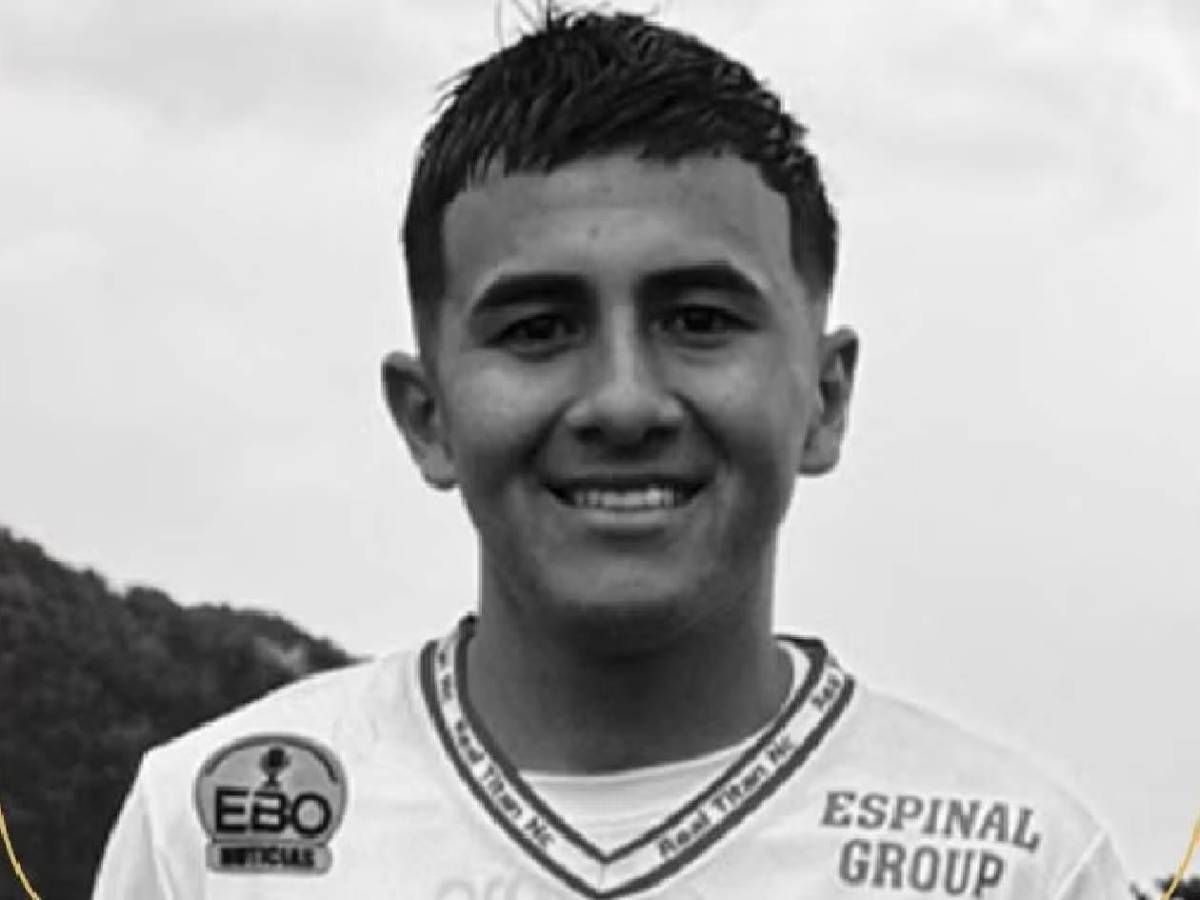 Muere futbolista tras fuerte choque con portero en pleno partido