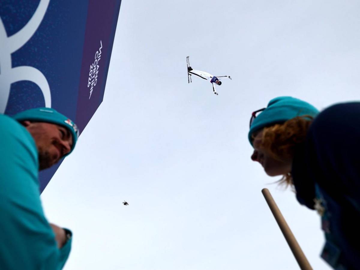 El espectacular salto de Kaila Kuhn en la final de esquí acrobático