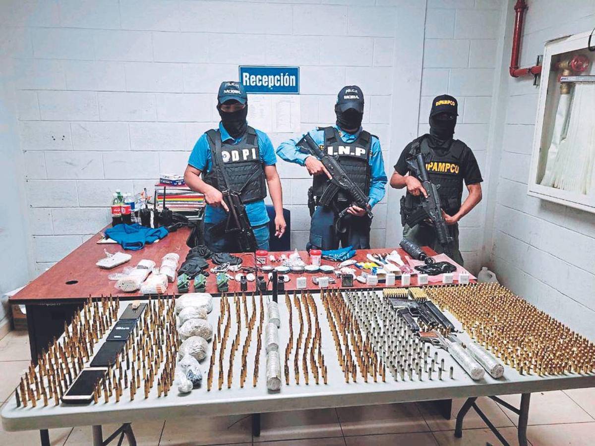 Las autoridades han realizado fuertes intervenciones en las cárceles de máxima seguridad encontrando arsenales, drogas y artículos prohibidos.