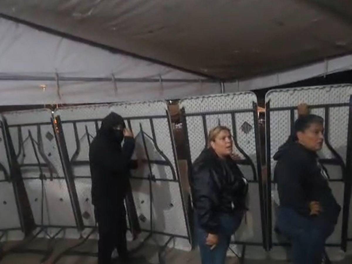 “Cuidado, ahí vienen las piedras”: así fueron los enfrentamientos en el Infop esta madrugada