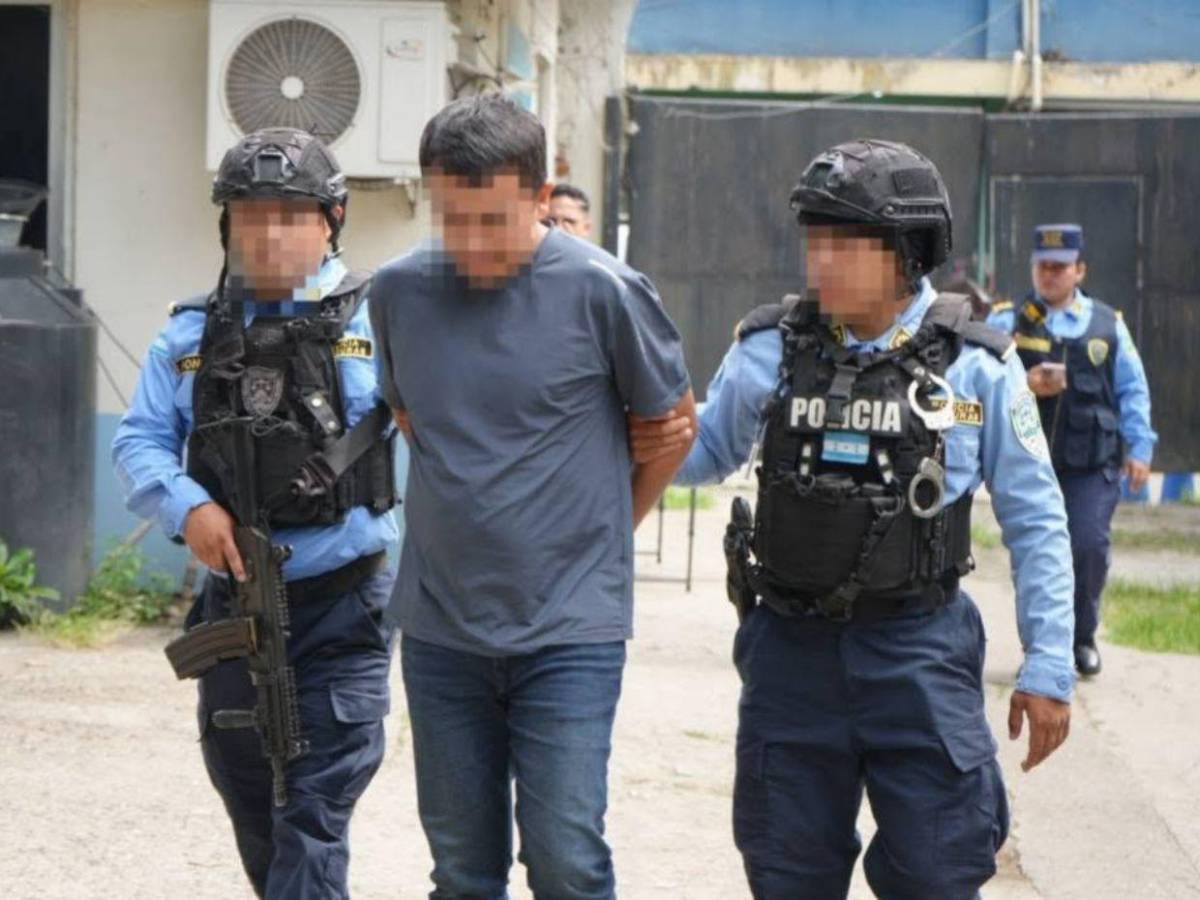Hackeaba cajeros automáticos desde su celular: así robó L190 mil un mexicano en SPS