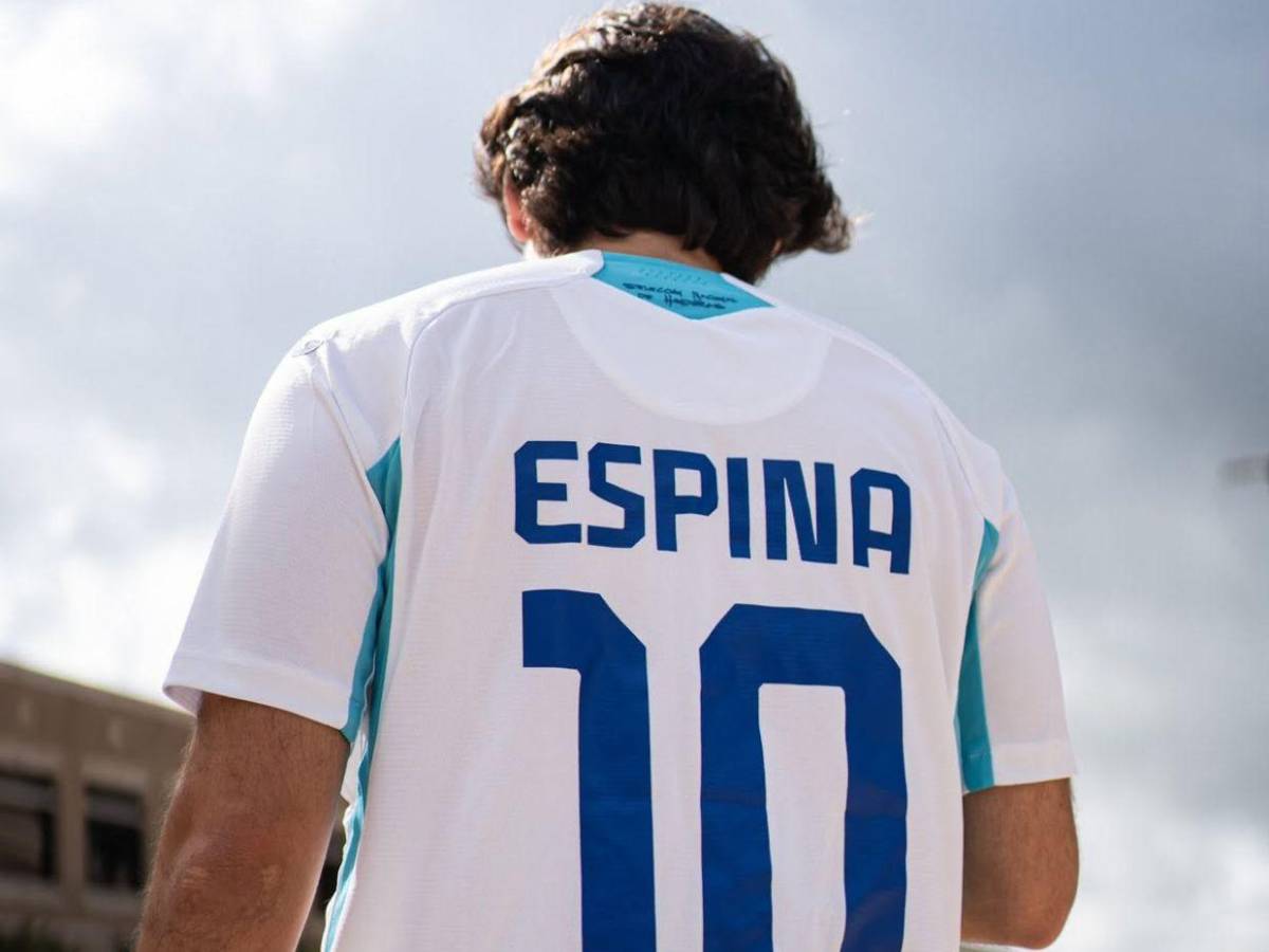 Carlos Eduardo Espina revela qué enfermedad tiene y preocupa a los fanaticos del Victoria