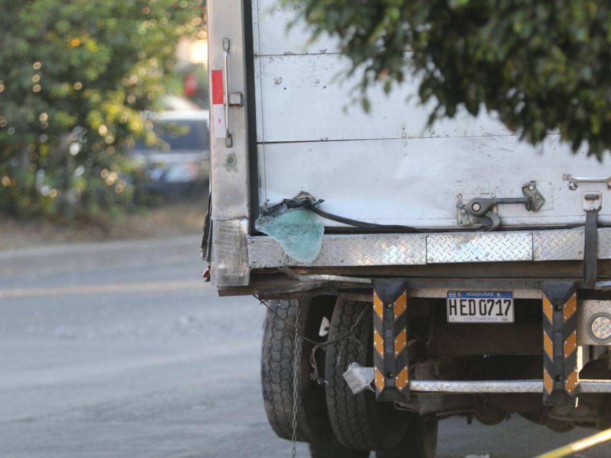 Alta velocidad y una persona muerta: el aparatoso accidente en el anillo periférico