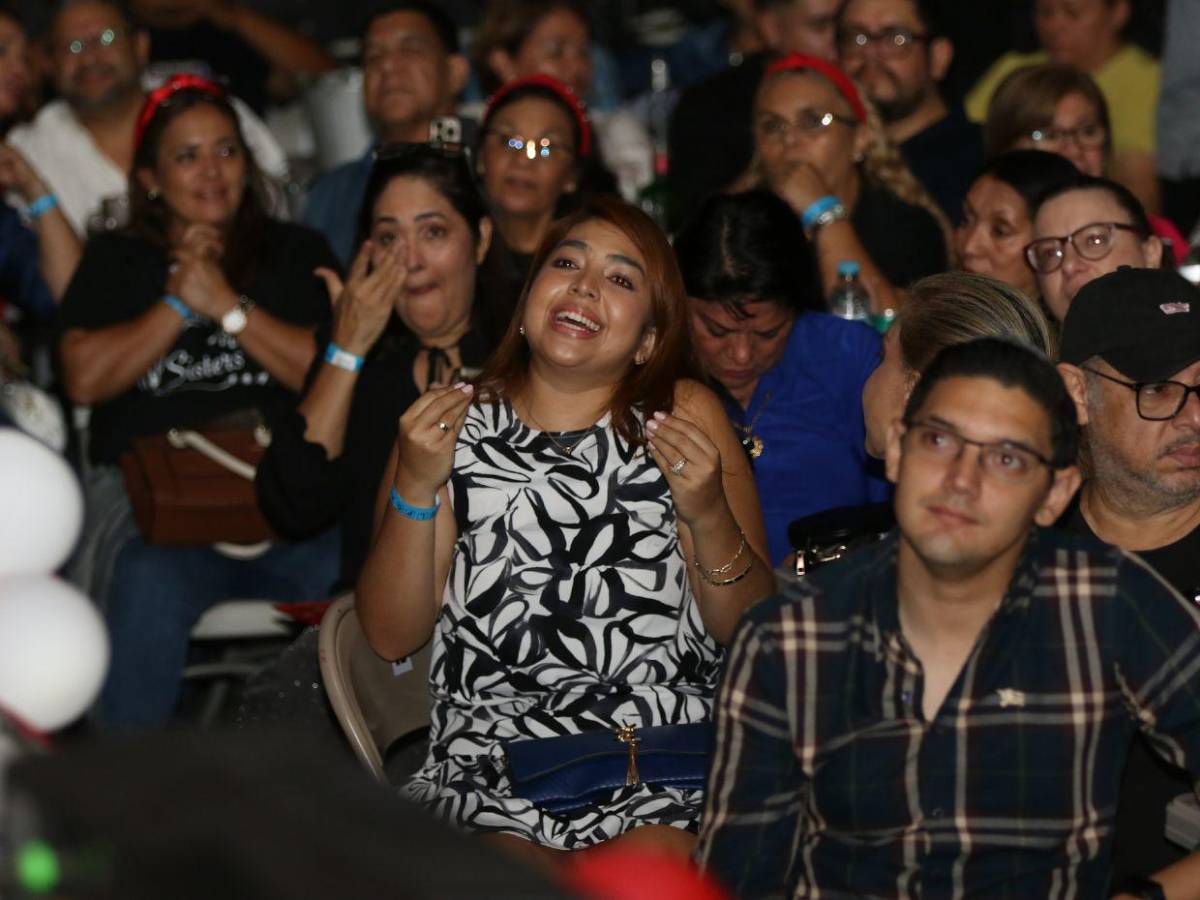 El romanticismo puro de Los Galos en Tegucigalpa, en imágenes El romanticismo puro de Los Galos en Tegucigalpa, en imágenes