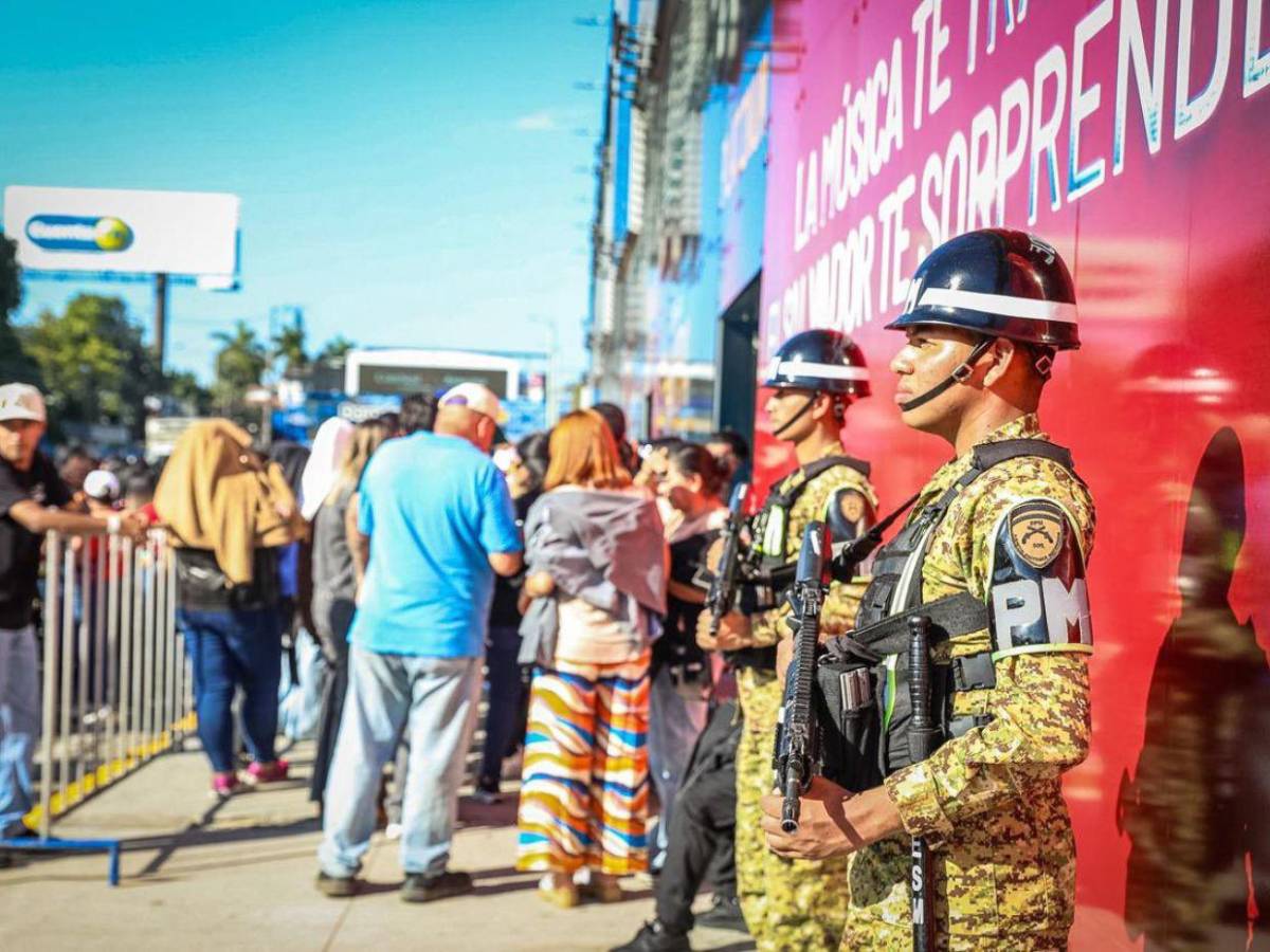 Música, fiesta y seguridad marcan inicio del concierto de Shakira en El Salvador