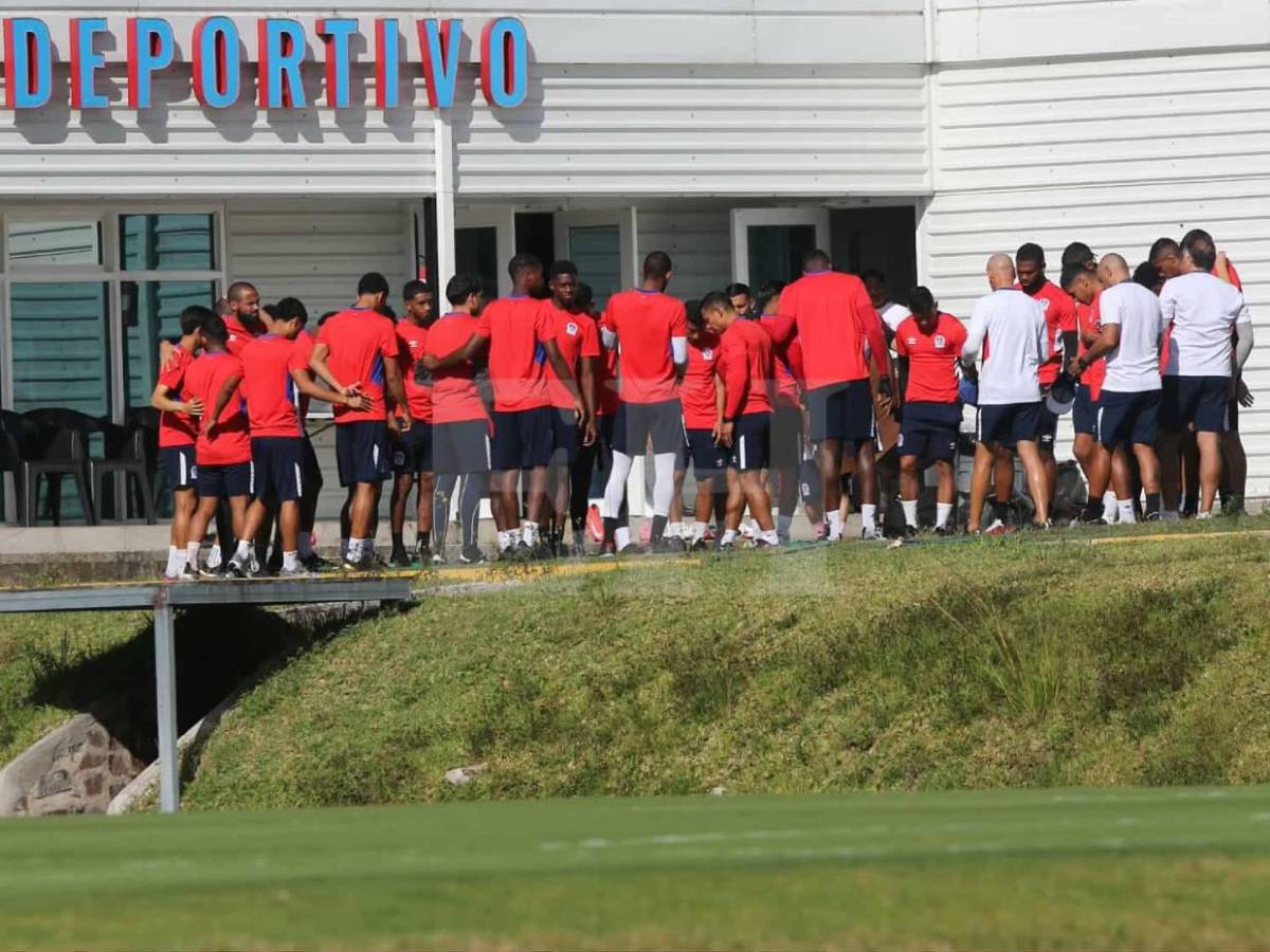 Otro jugador se va de Olimpia, sorpresa con Chirinos y se preparan para enfrentar a Real España