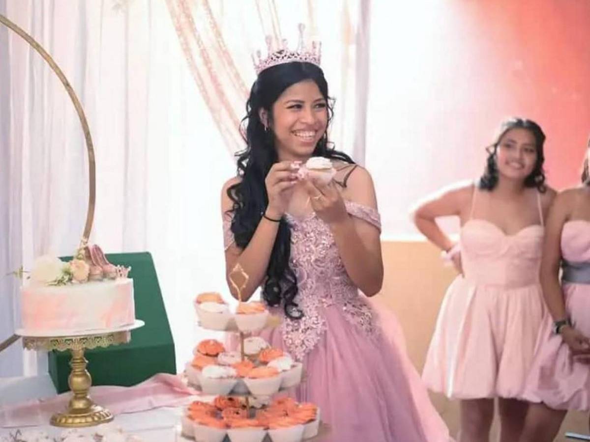 “Hoy se estuviera graduando”, rinden homenaje a Débora Rebeca, quinceañera que murió electrocutada