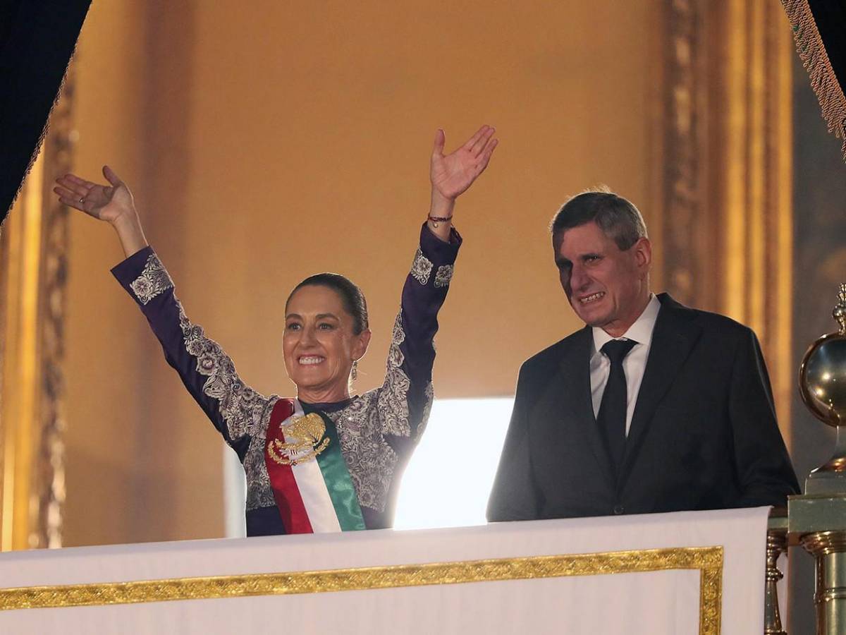 Zócalo desbordado, la mayor plaza pública de México vibra al grito de ¡Viva la independencia!