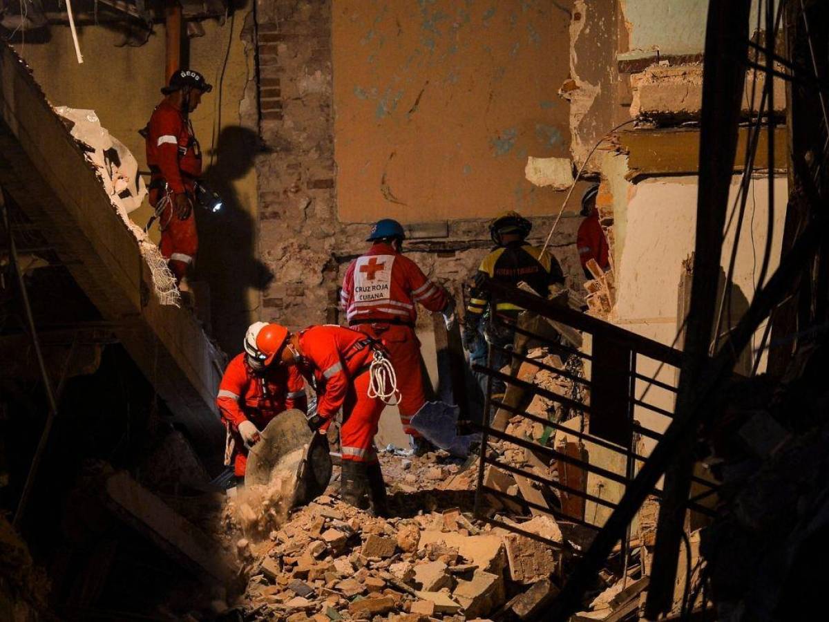 Se eleva a 31 el saldo de fallecidos por explosión de hotel en Cuba
