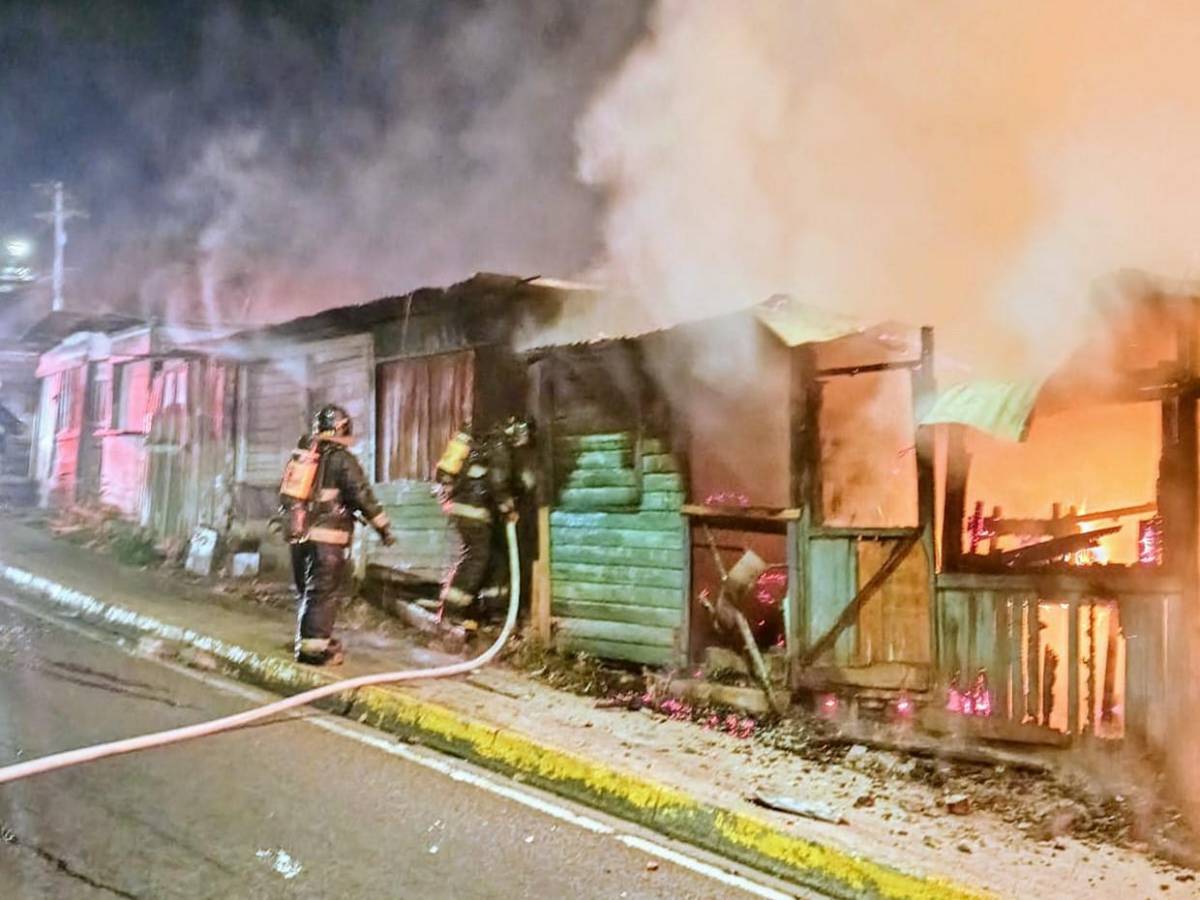 Solo escombros quedaron: dos incendios en puestos de la Nueva Suyapa en apenas 10 días
