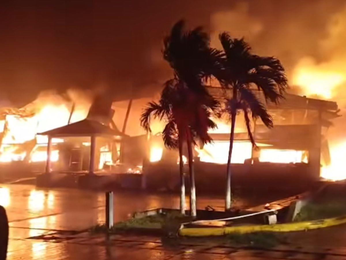 Así fue el voraz incendio que arrasó con una maquila en Cofradía, Cortés