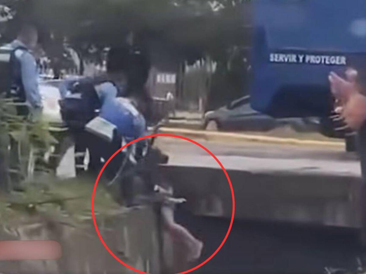 Cuadro a cuadro: captan momento donde inspector Kevin Pérez rescata al niño Miguel Umaña