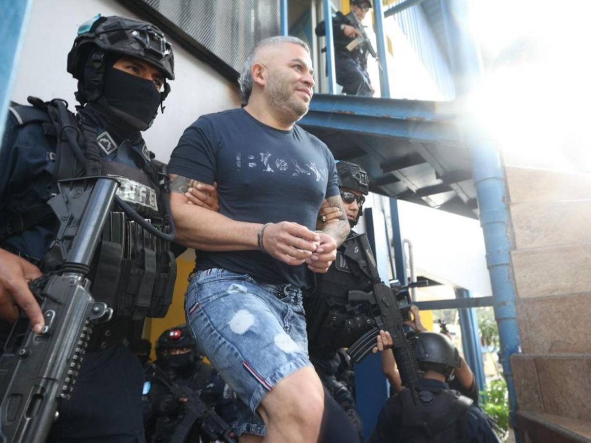 Envían a Támara a extraditables que acudieron a audiencia con “sonrisa de oreja a oreja”