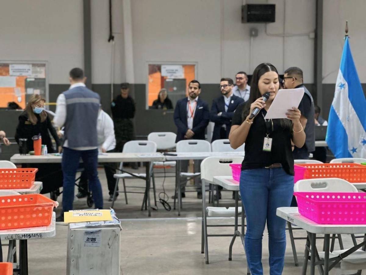 Así fue el inicio del recuento de actas impugnadas en el CLE