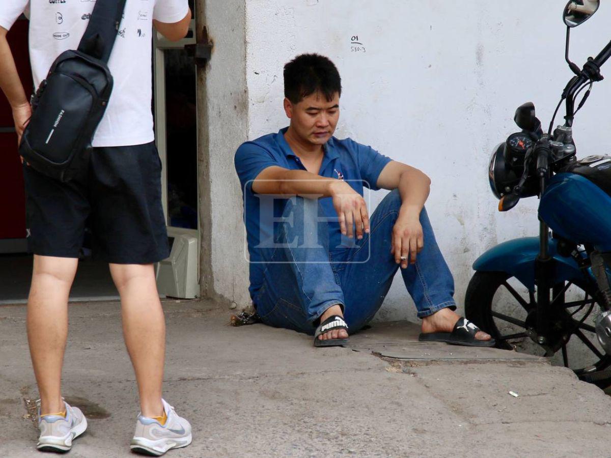 Solo tenía dos días de trabajar en la tienda: revelan datos del guardia que mató a Hong Zhixuan