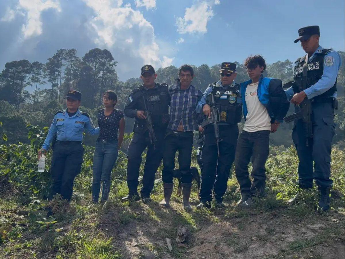 Padre e hijo asesinaron a machetazos a hombre que les prestó dinero y les cobró en Lempira