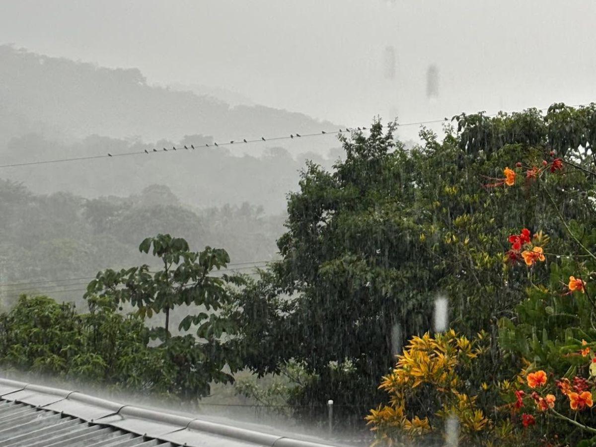 Alertan que onda tropical dejará fuertes lluvias: estas serán las zonas afectadas en Honduras hoy