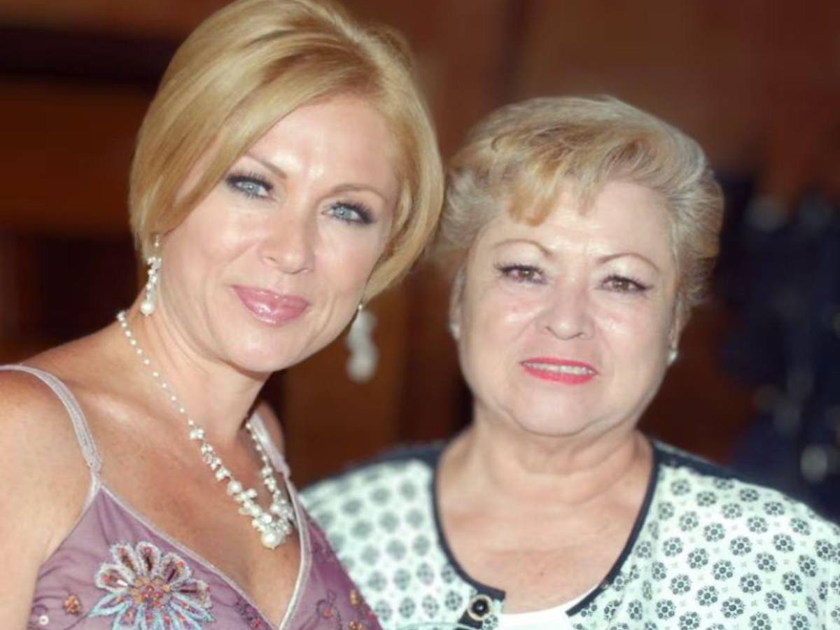 Critican a Leticia Calderón por tener a su mamá en un asilo