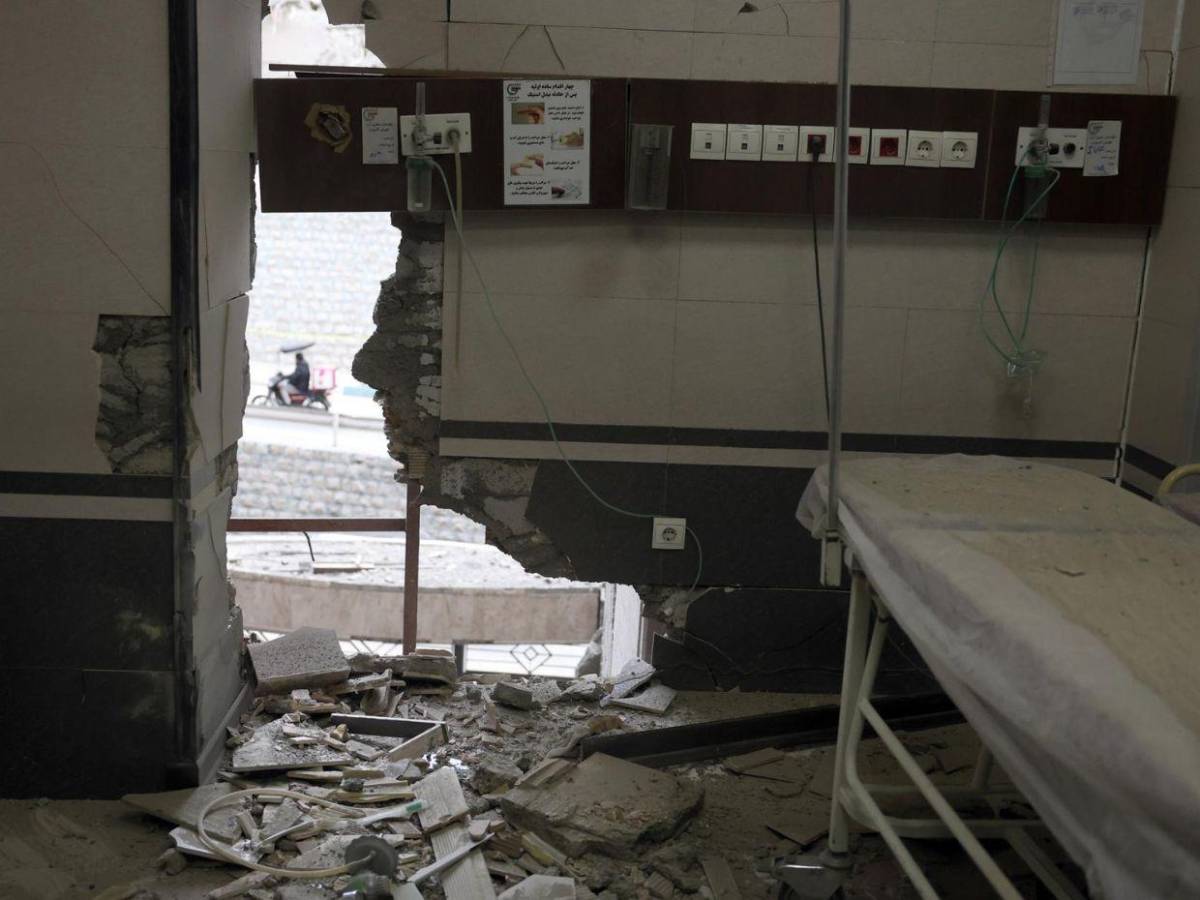 Destrucción total: así quedó el hospital Gandhi en Teherán tras ataque