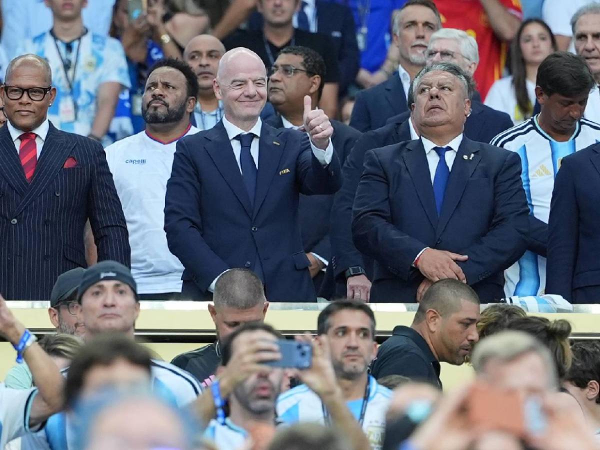 Escándalo en la FIFA: Infantino podría ser investigado por ayuda que hizo en el Mundial 2026