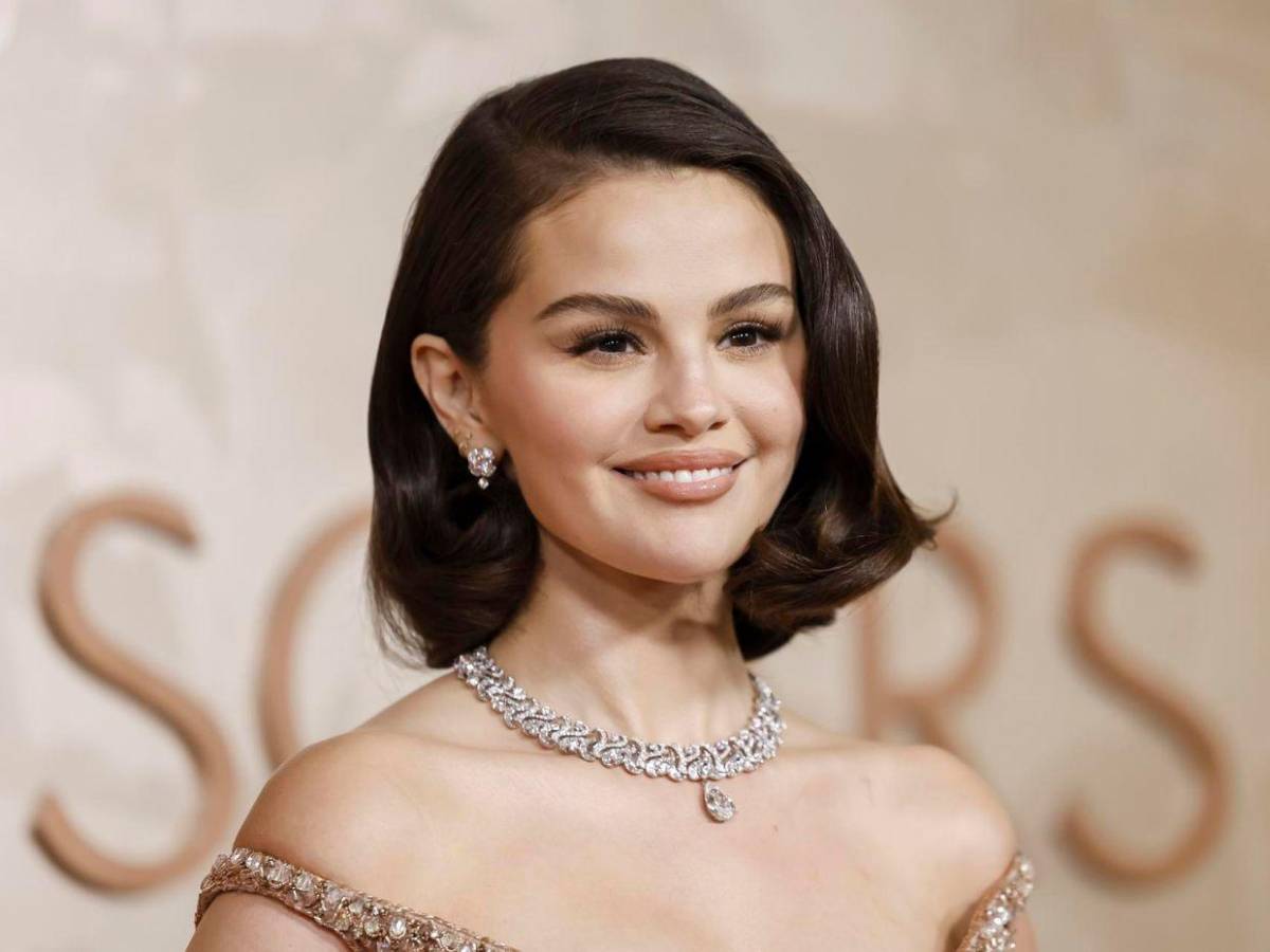 Cristales pintados a mano: el lujoso vestido de Selena Gómez en los Premios Oscar