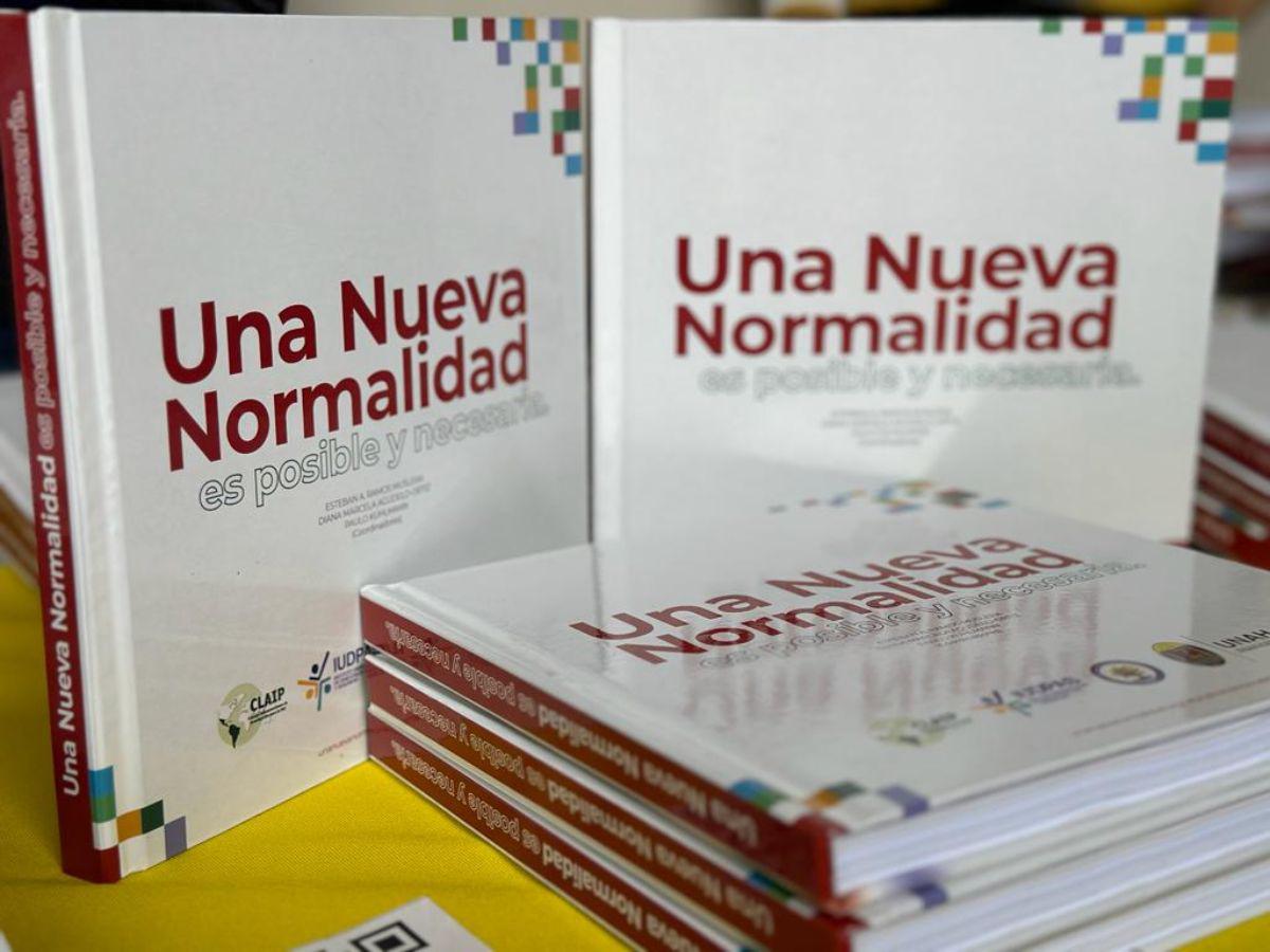 Presentan el libro “Una nueva normalidad” en el Paraninfo Universitario