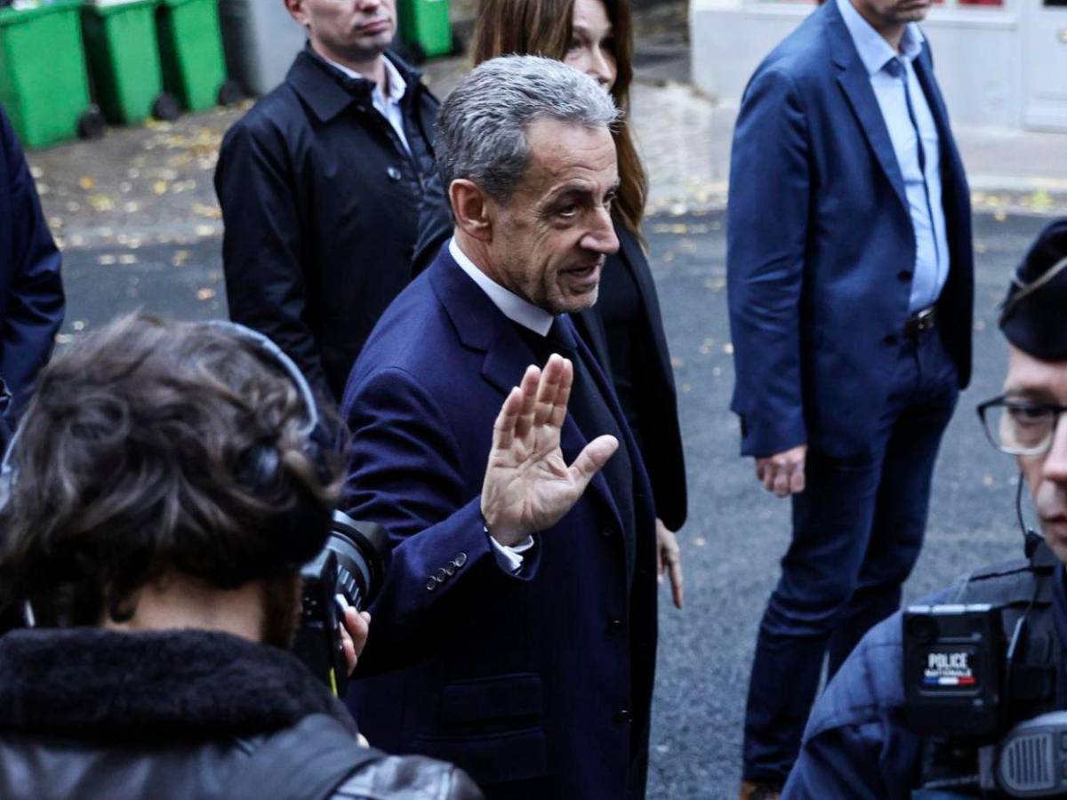 Nicolás Sarkozy, el primer expresidente francés que va del brillo del Elíseo a la sombra de La Santé