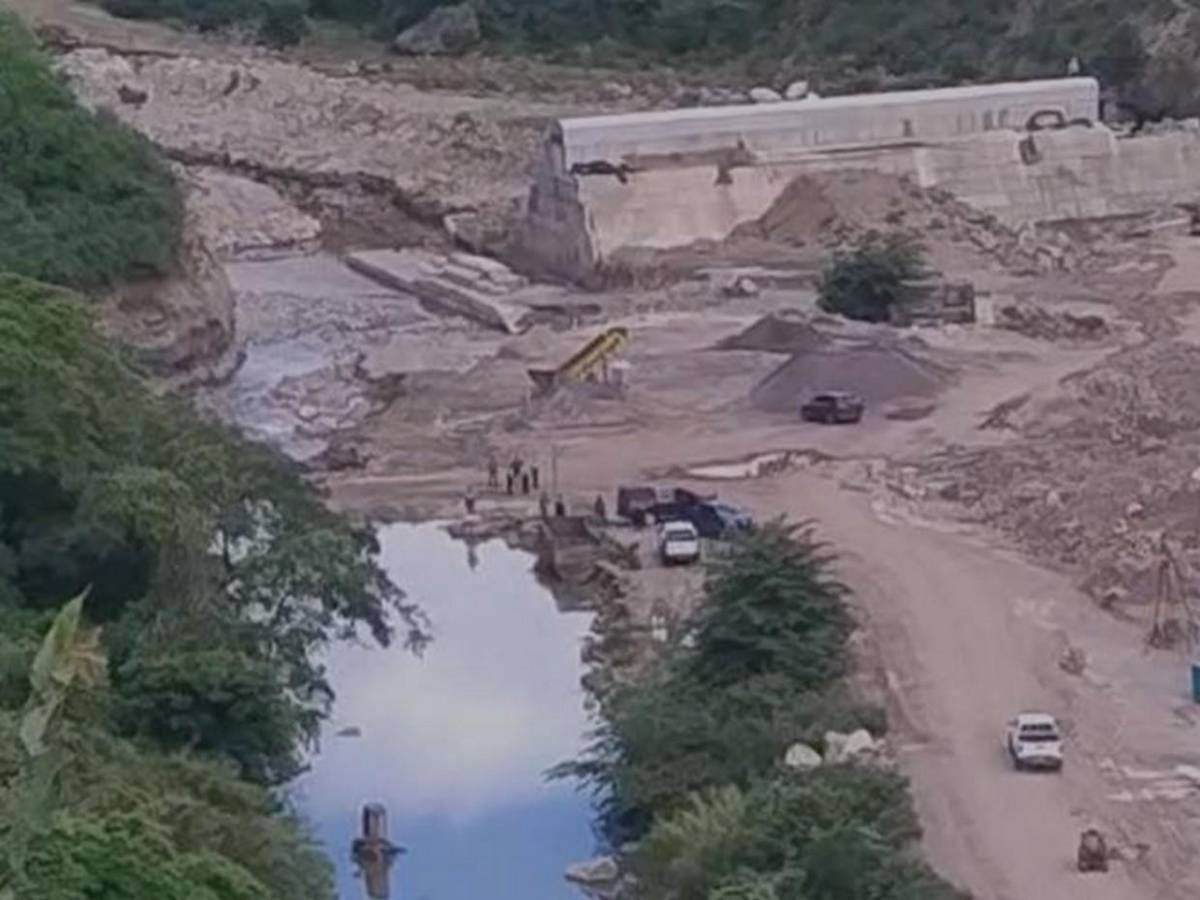 Hoy hallaron una pierna: sigue búsqueda de desmembrado en montaña de Azacualpa