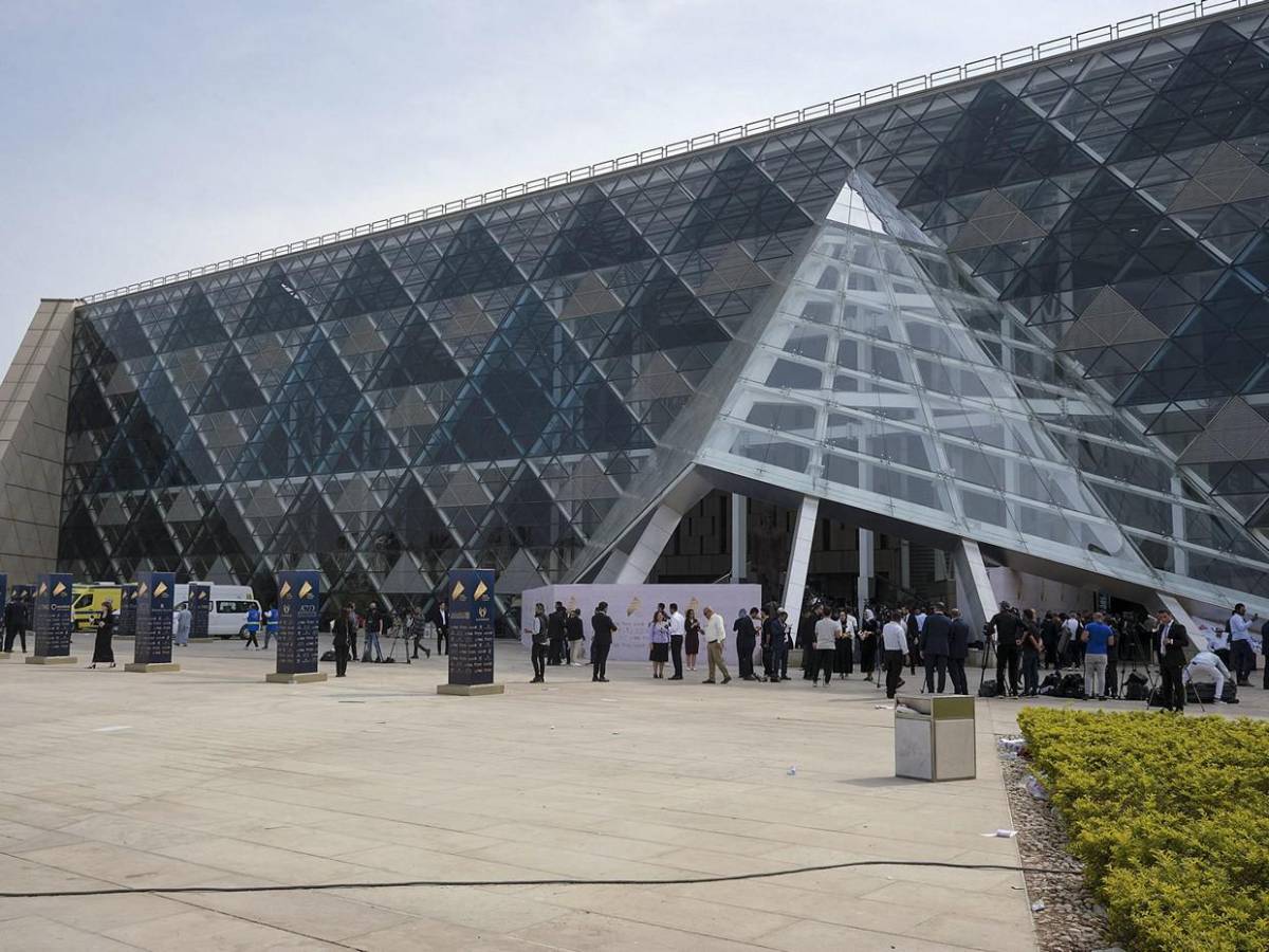 Así es el Gran Museo Egipcio, la 'cuarta pirámide', que hoy abrió sus puertas