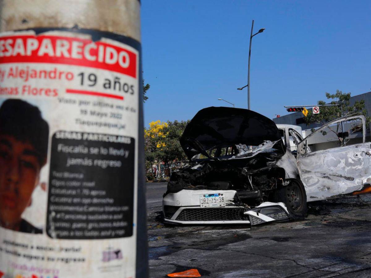 Activan código rojo en Jalisco ante violencia tras muerte de El Mencho, líder del CJNG